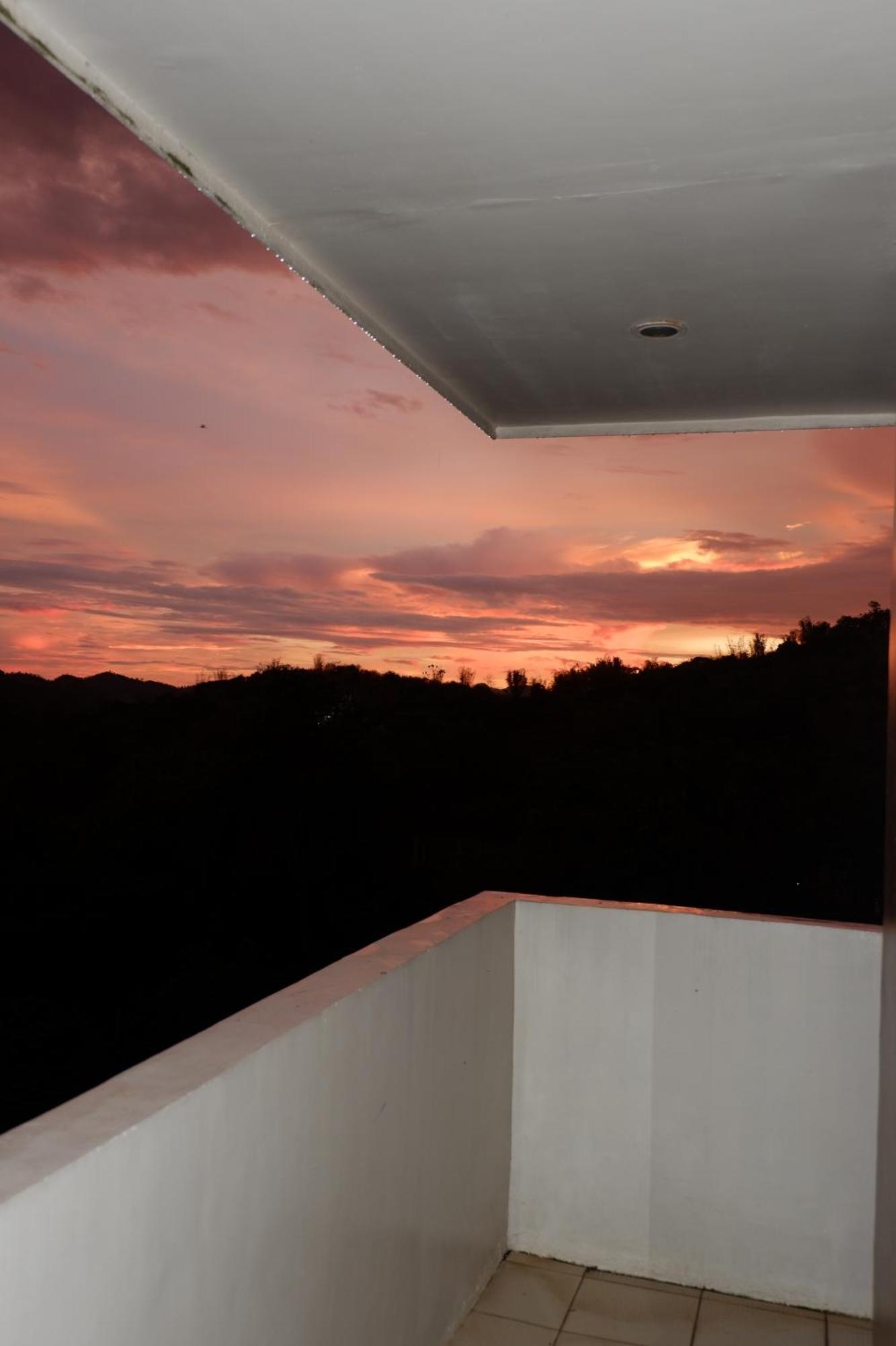 Vela Terraces Hotel Busuanga Eksteriør billede